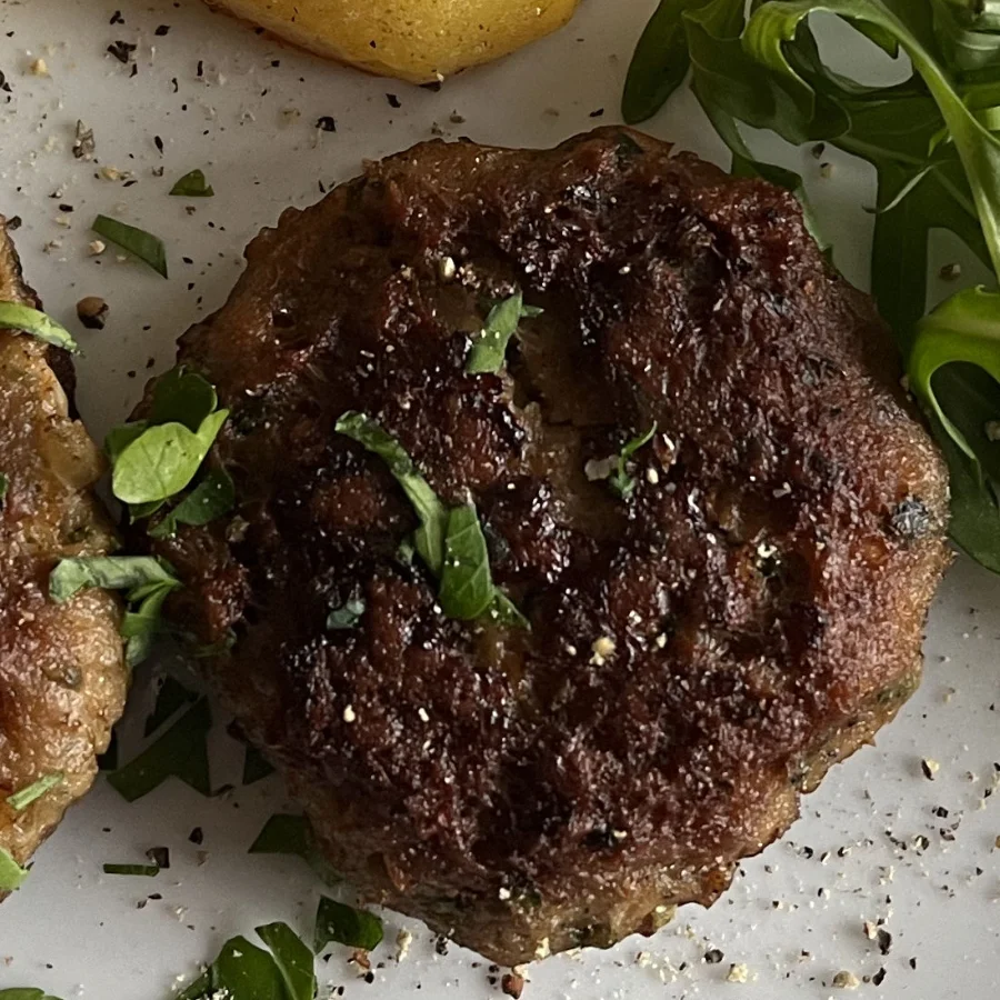 Fleischpflanzerl” style=