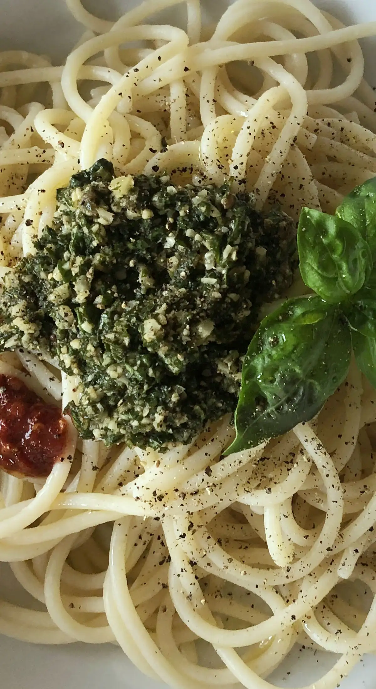 Pesto Verde auf Spaghetti
